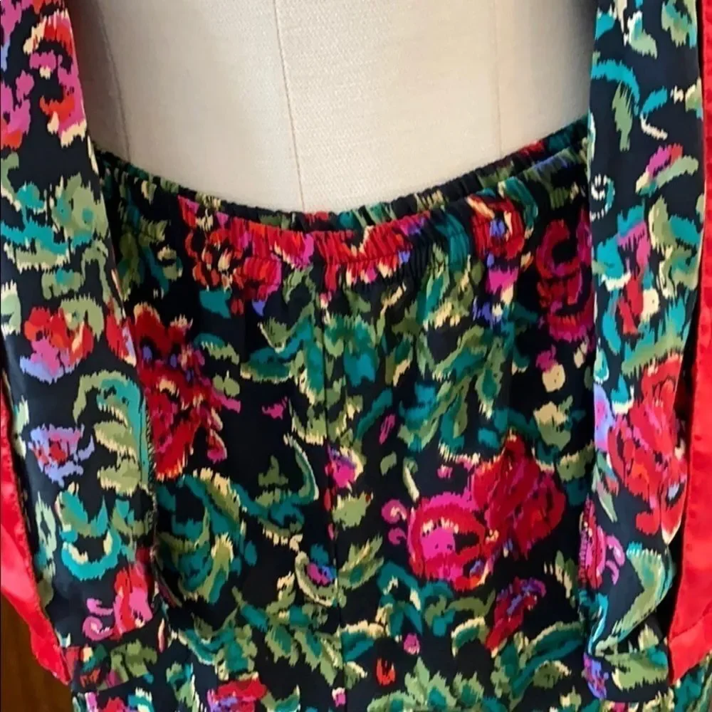 Victoria’s Secret Vintage Gold Label Satin Flora Pajamas Red M Holiday‎